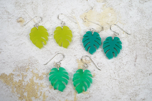 Monstera leaf dangle earrings