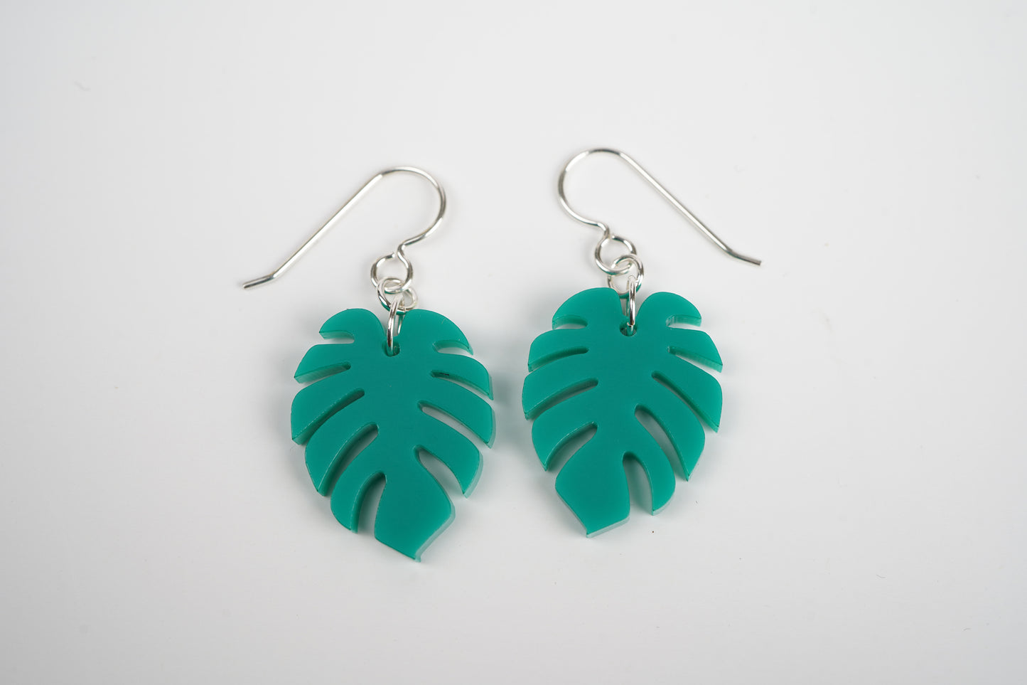 Monstera leaf dangle earrings